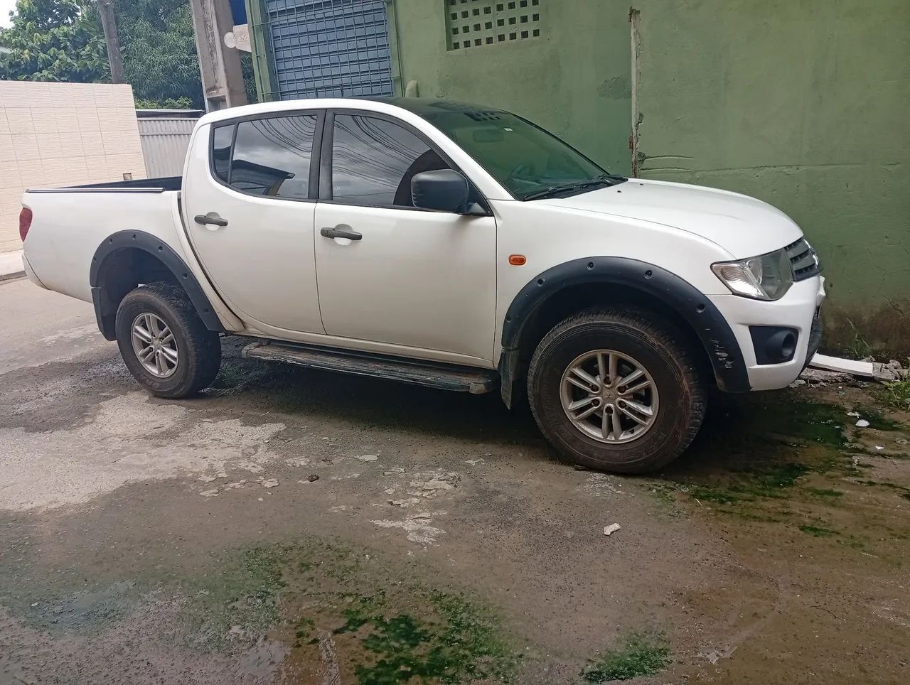 Mitsubishi L200 2013