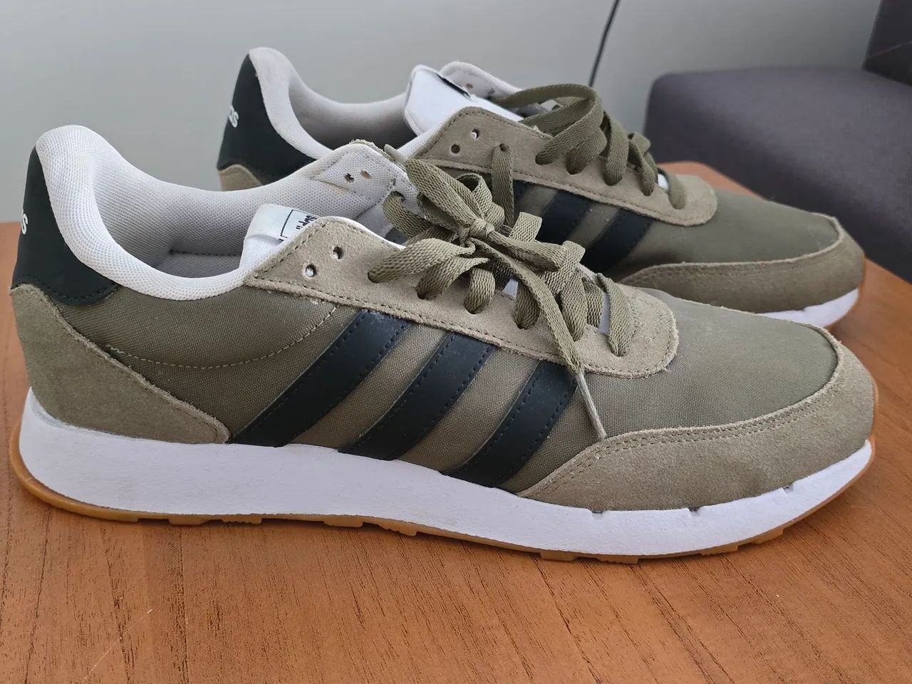 TÊNISS ADIDAS VERDE  - Foto 2
