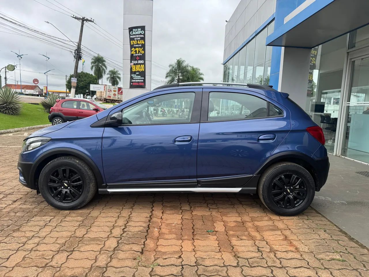 Chevrolet Onix Activ 1.4 8V Flex Aut. 4P 2019 - Foto 3