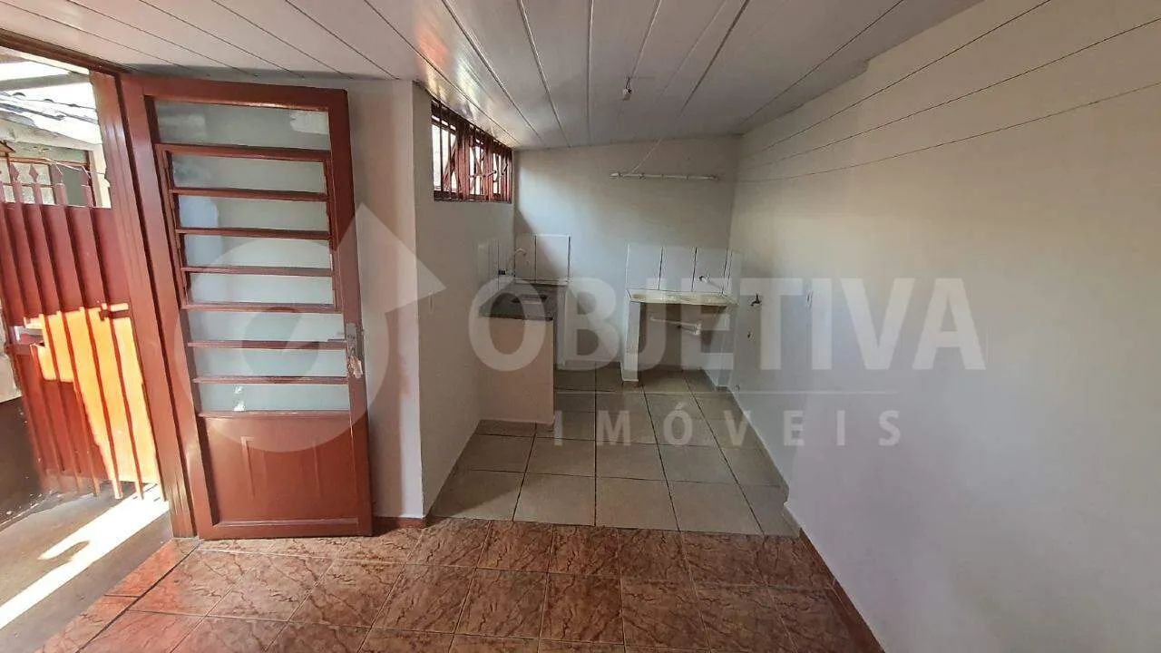 Casa para aluguel, 2 quartos, CAZECA - UBERLANDIA/MG - Foto 3