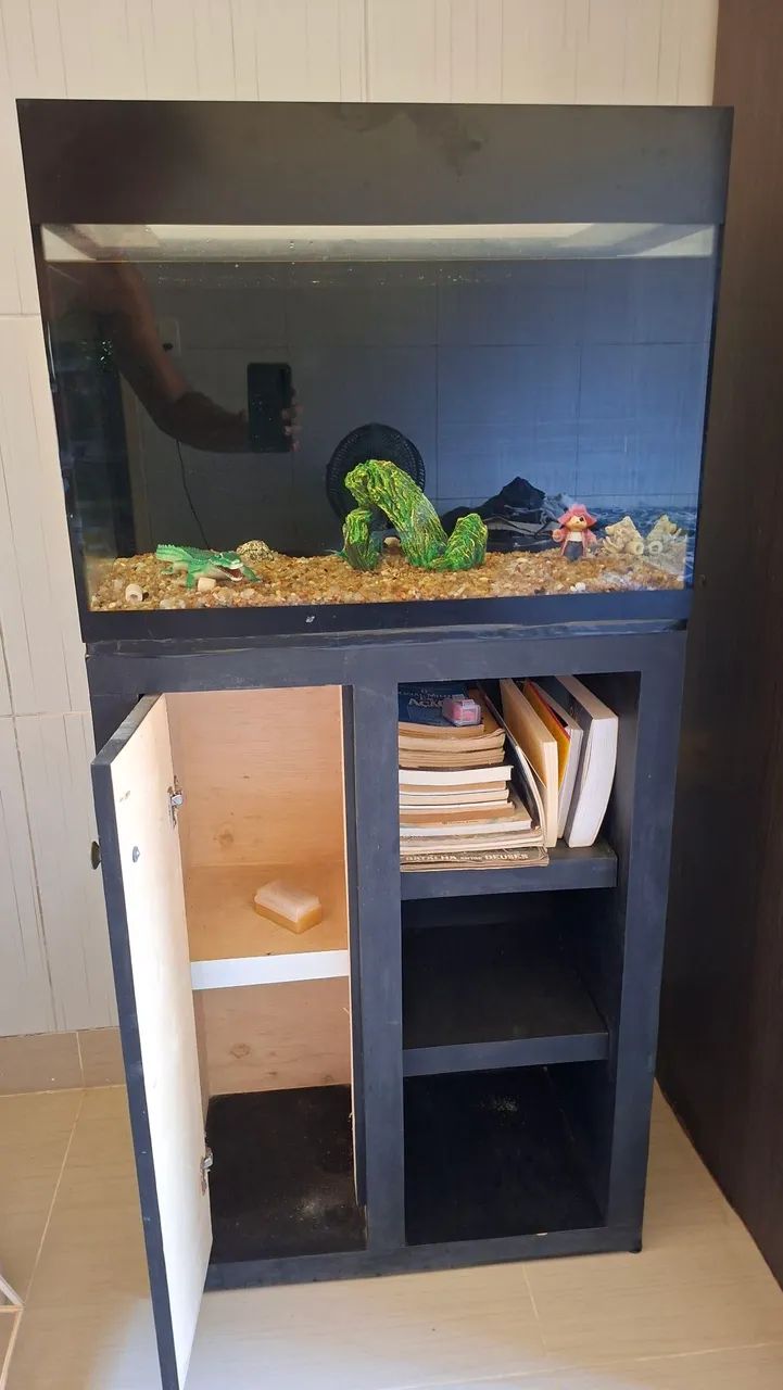 Aquário 70L com Móvel - Ótimo Estado  - Foto 2