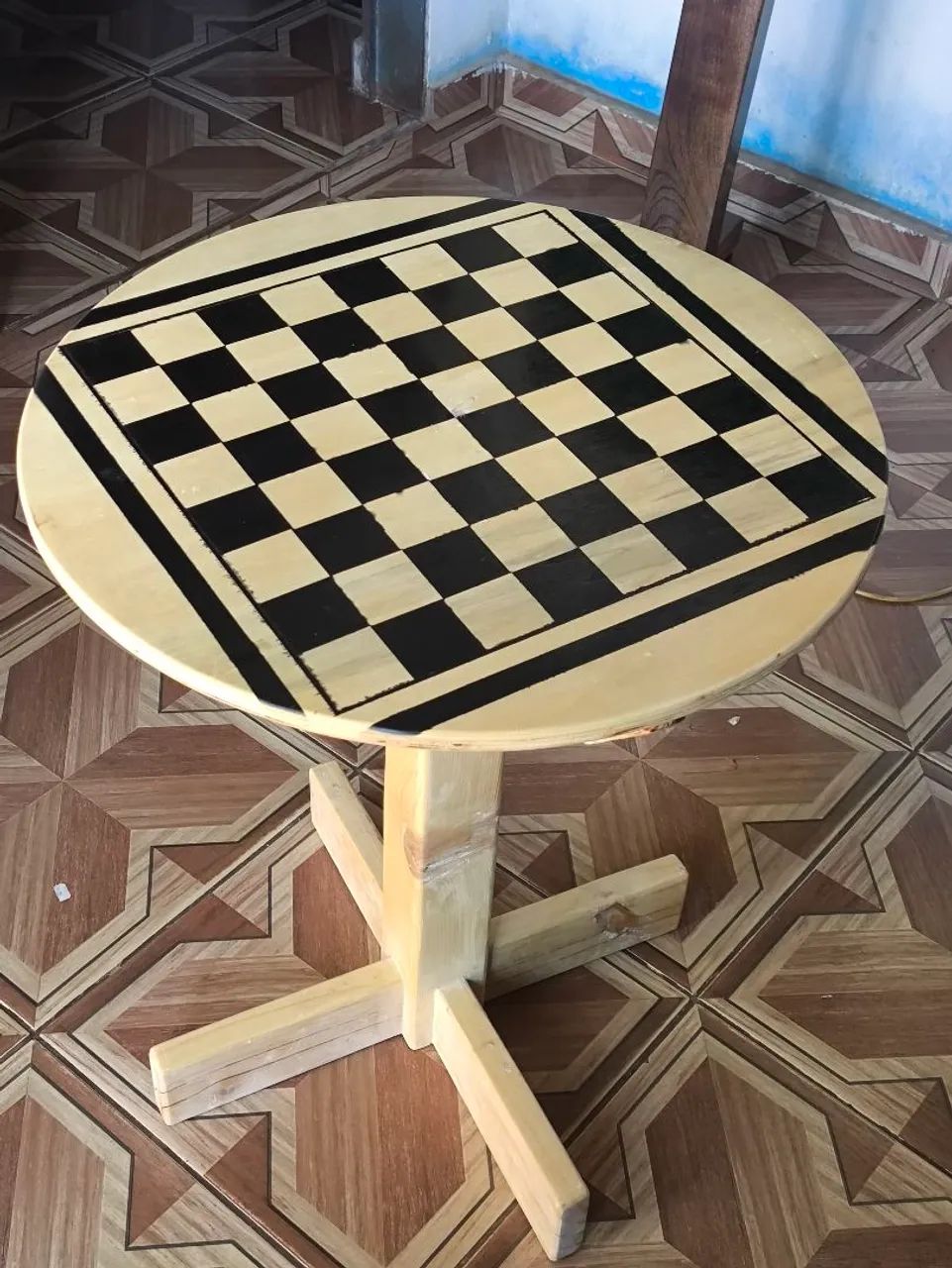 Mesa no formato Dama