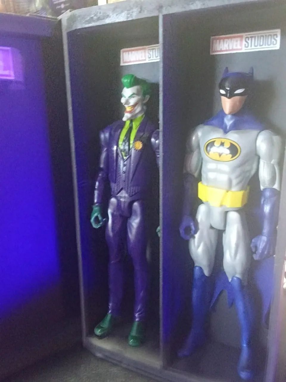 coleção bonecos marvel batman e coringa