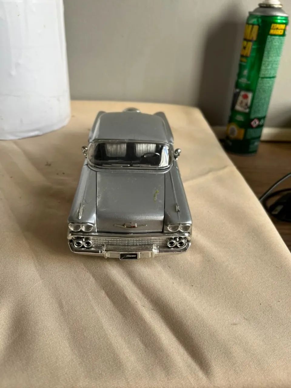 Miniatura 1/24 Chevy Impala Prata - Foto 2