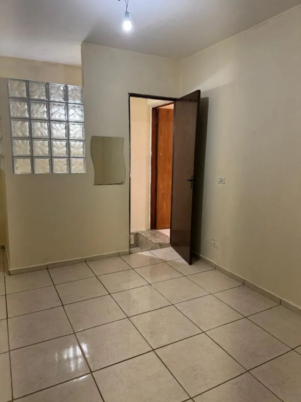 CASA À VENDA EM EXCELENTE LOCALIZAÇÃO - Foto 3