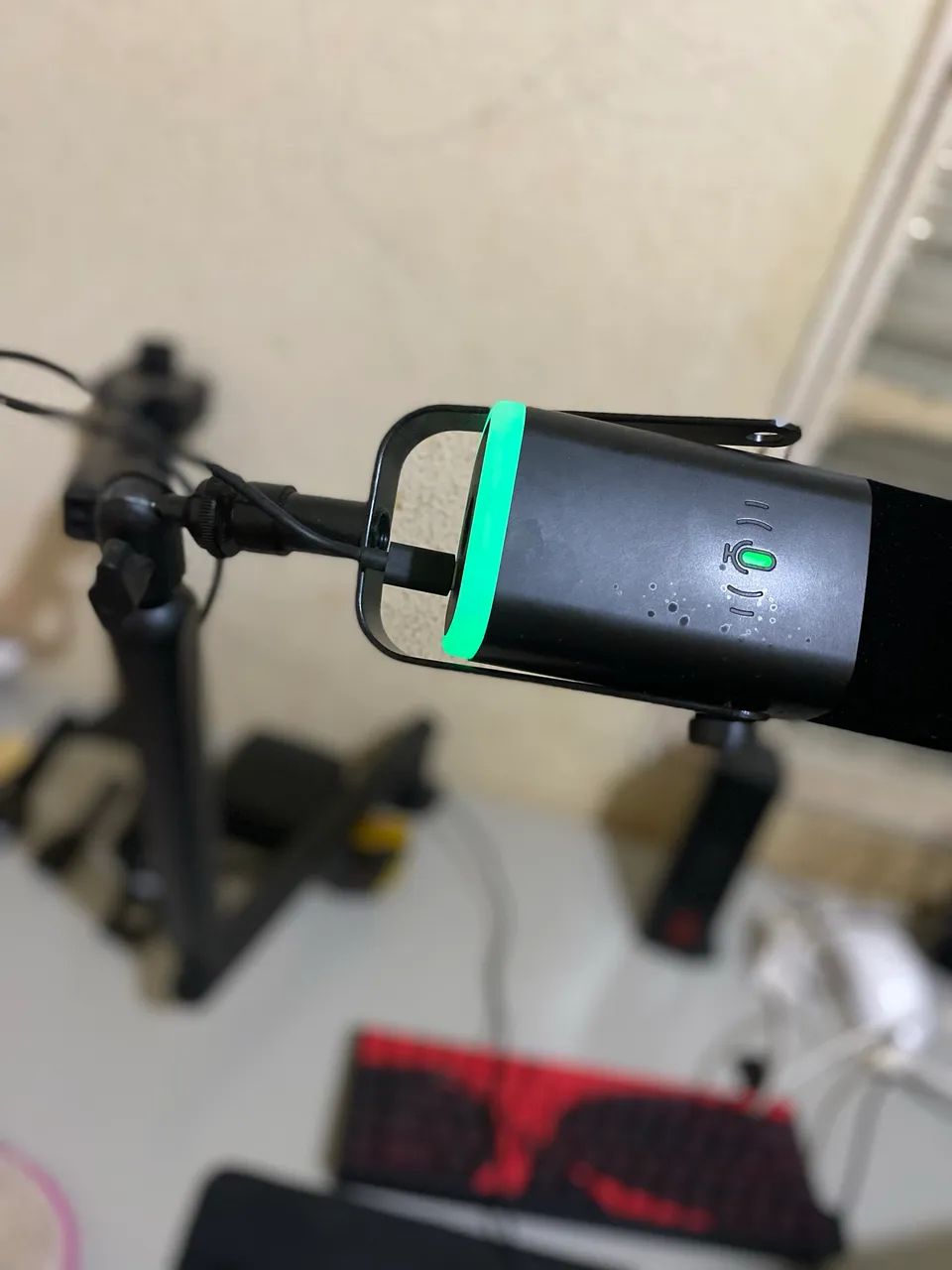 MICROFONE FIFINE AM8 (COM BRAÇO ARTICULADO)