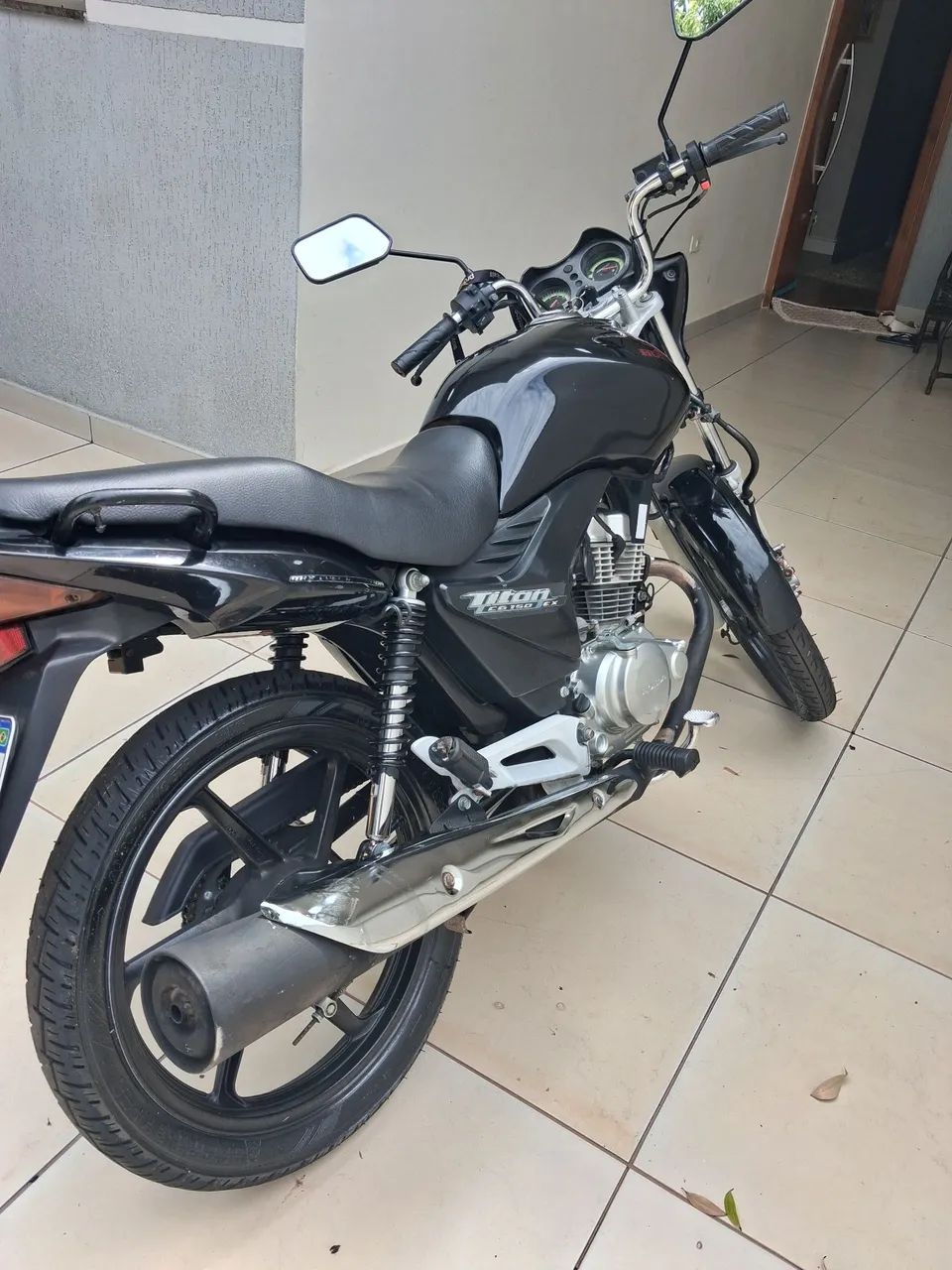 Alugo honda titan 150 partida 2010 - Foto 4