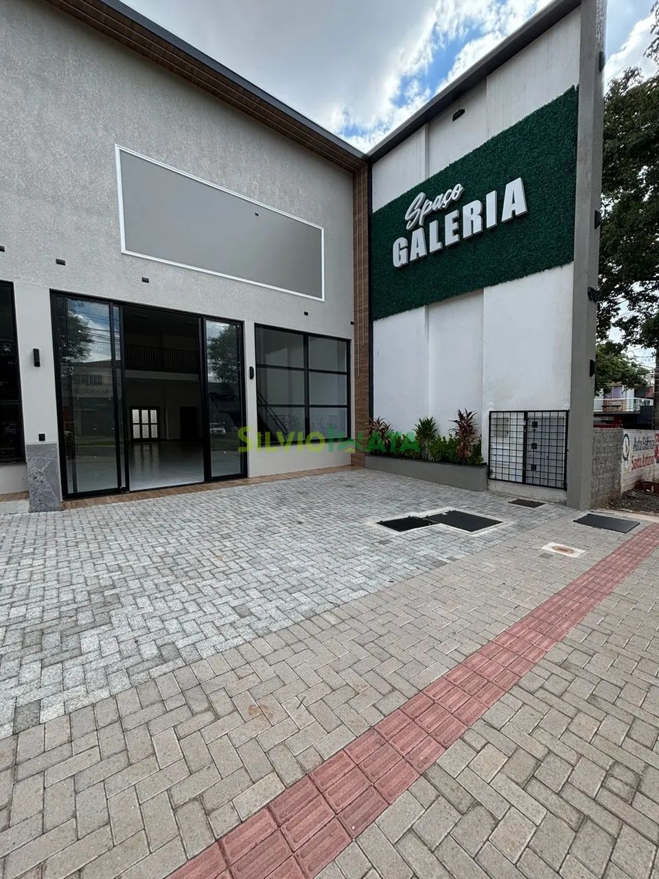 Sala Comercial Nova para Locação na Av. Dr. Alexandre Rasgulaeff Maringá - Foto 2