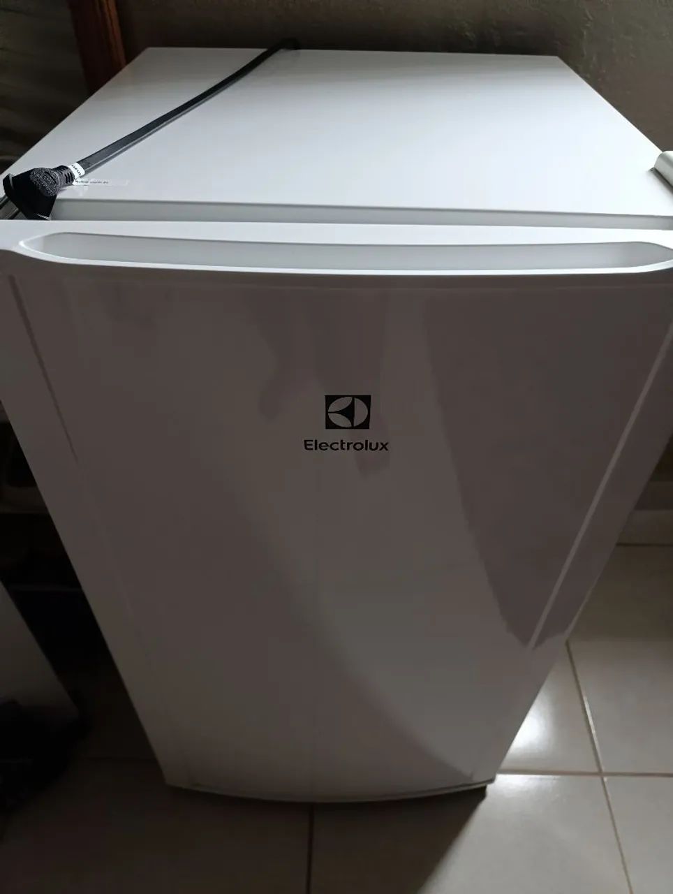 Frigobar Electrolux 