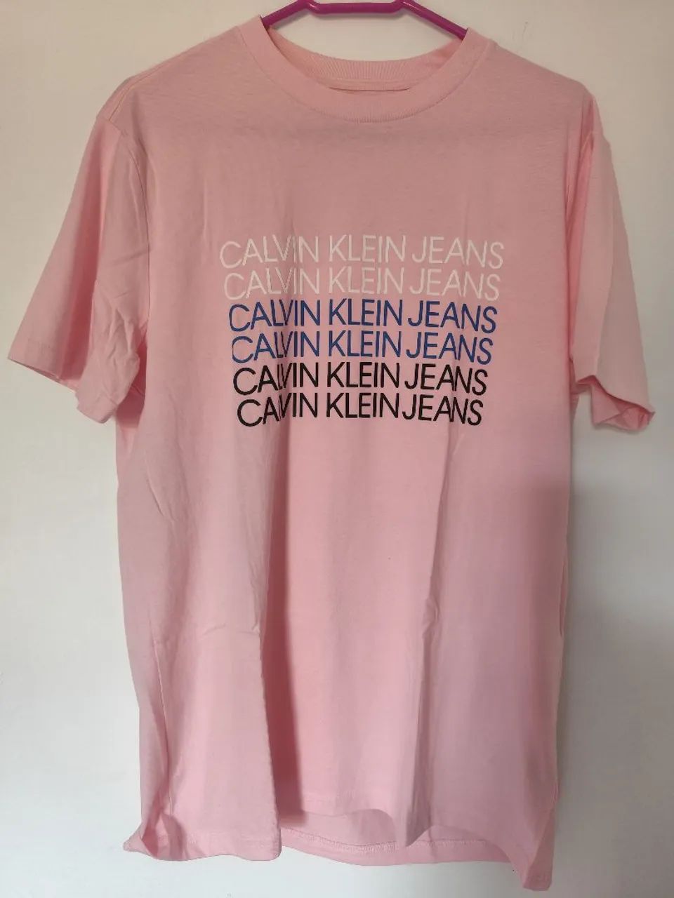 Camiseta Calvin Klein - M