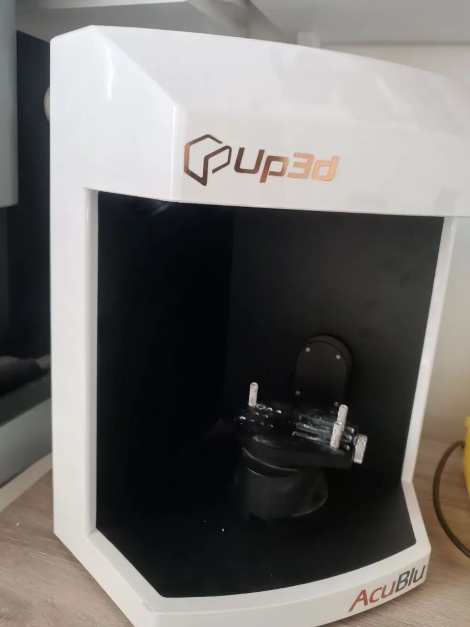 Scanner de bancada 3D - laboratório de prótese 