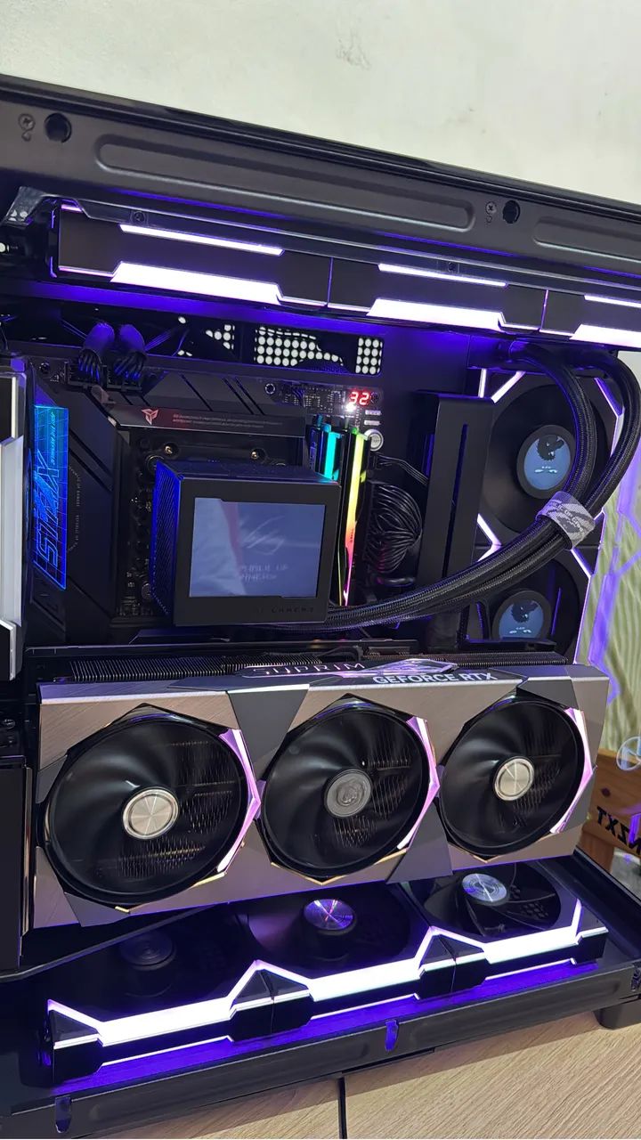 Placa mãe Asus Rog Strix X670e-e Gaming - Foto 4