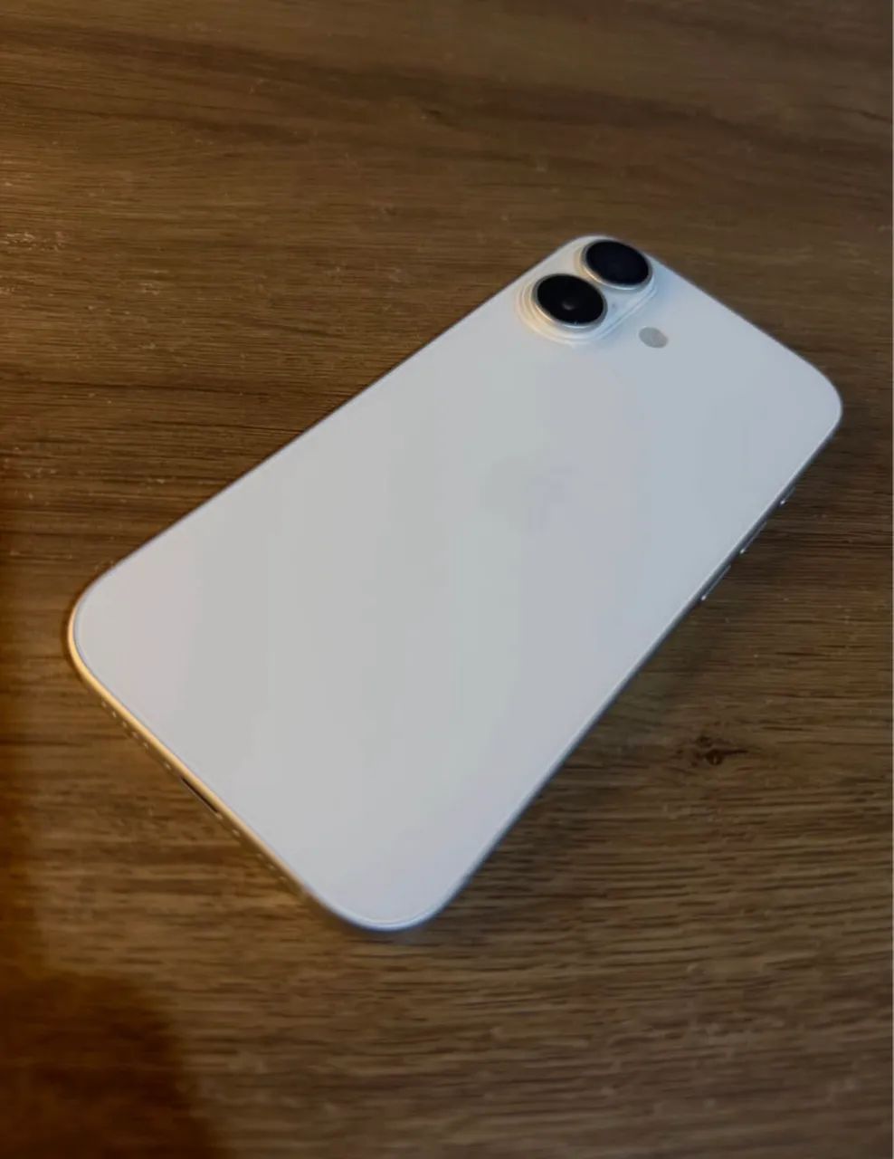 iphone17 256gb ホワイト Apple iPhone 17 256GB - Tela Super Retina XDR 6.3