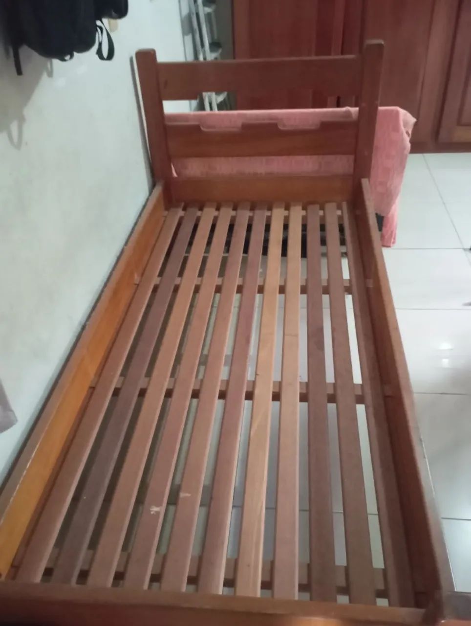 Cama de madeira maciça (solteiro) - Foto 3
