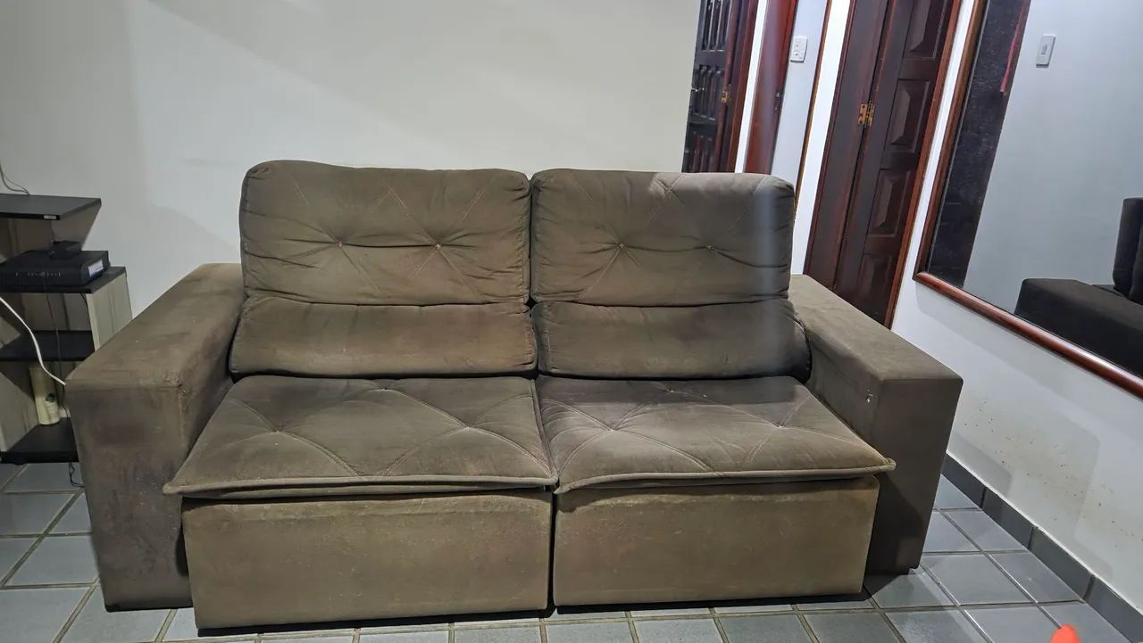 Sofa retratil 3 lugares - Foto 2