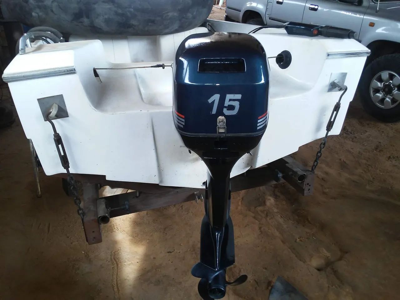 VENDO MOTOR DE POPA JOHNSON DE 15 HP BEM CONSERVADO. - Foto 2