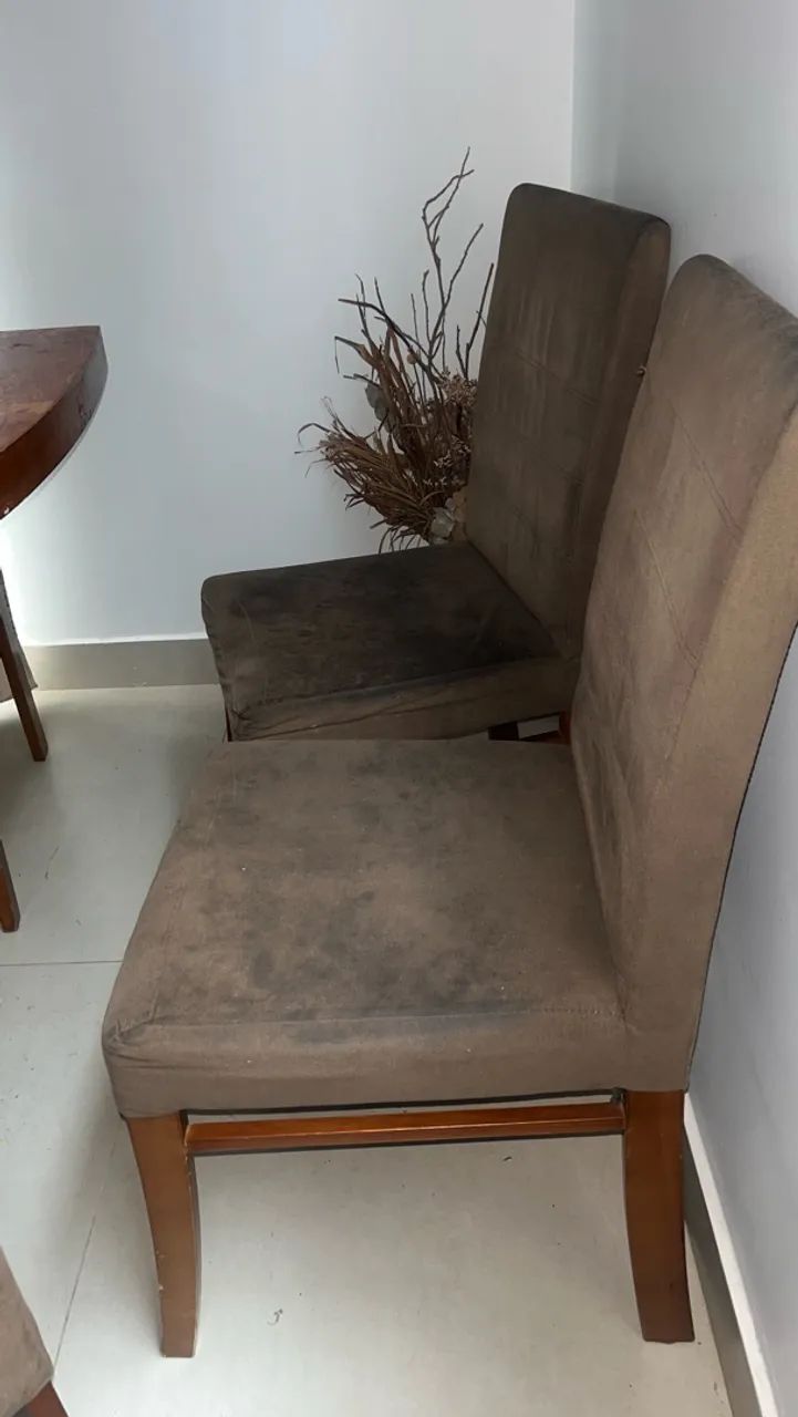 Vendo Mesa Com 6 cadeiras - Foto 5