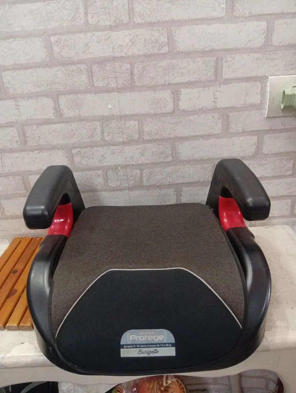 Assento infantil para carros 