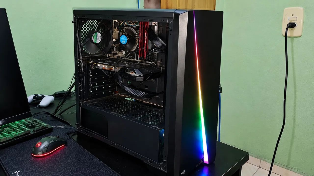 PC Gamer - i5+ GTX 1660