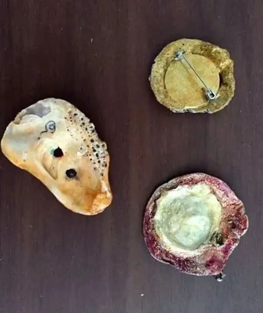 2 pingentes e 1 broche - arte em conchas - Foto 5