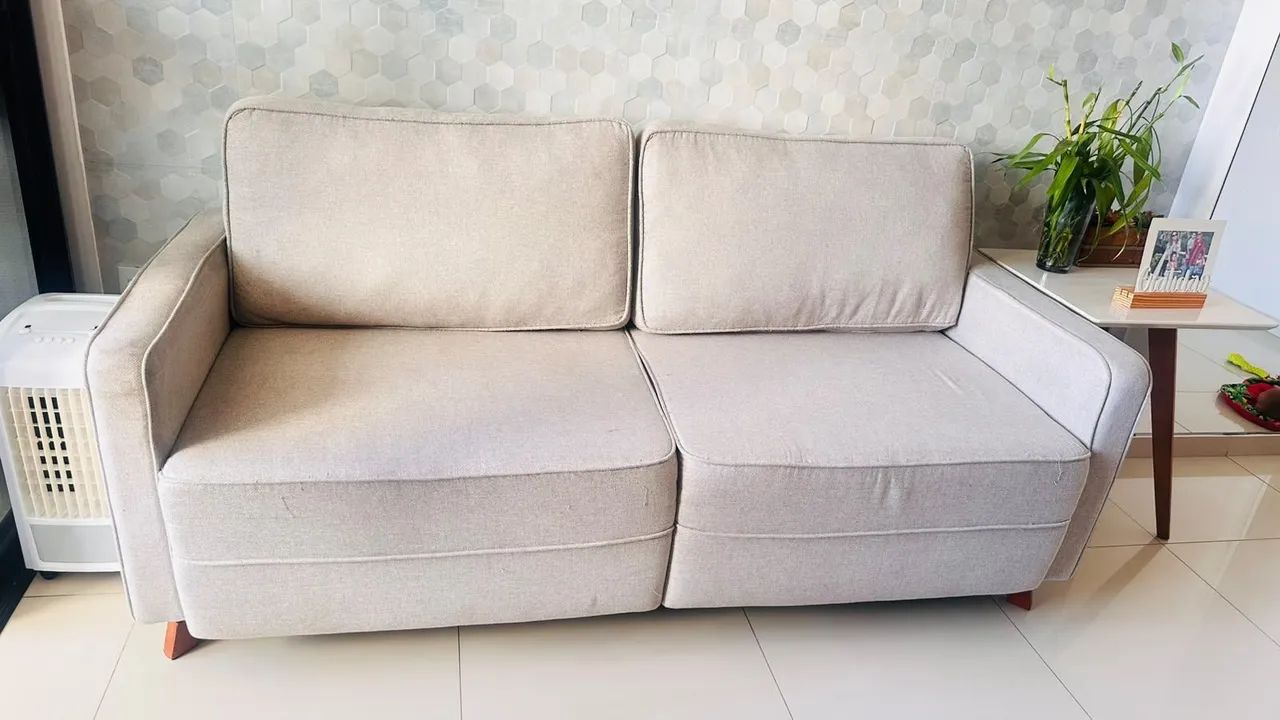 Sofá três lugares em linho - Foto 2