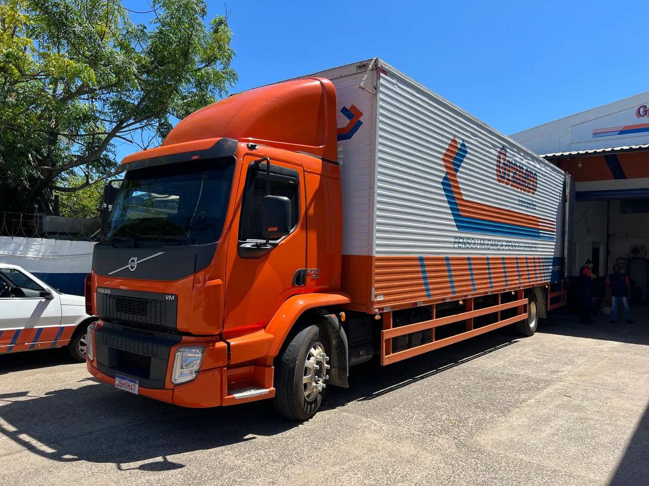 Volvo VM 270 I-shift 4x2 ano 2022  - Foto 3