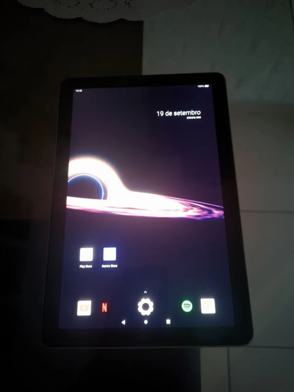 Tablet Amazon Fire HD 10 32GB / 3GB RAM / Octa core - Impecável com Capa e Película