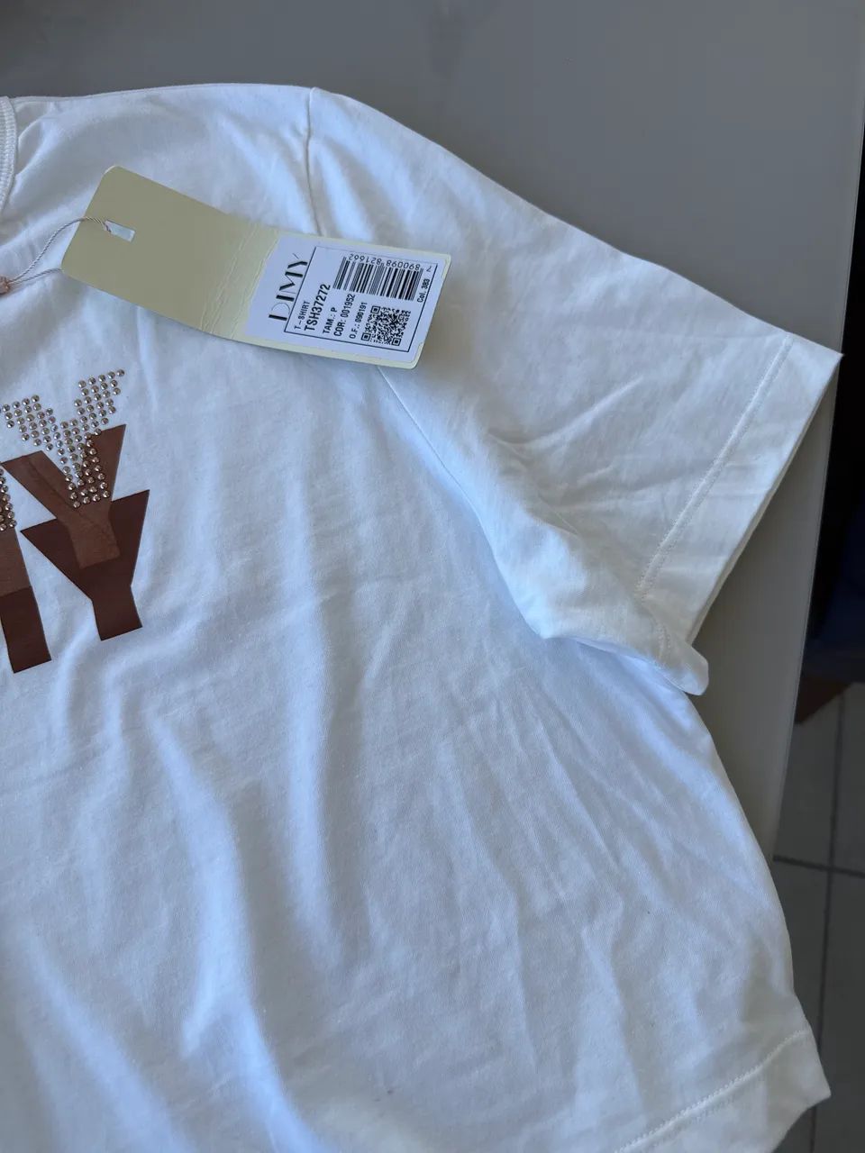 T Shirt Curta Dimy - Tamanho P - Foto 3