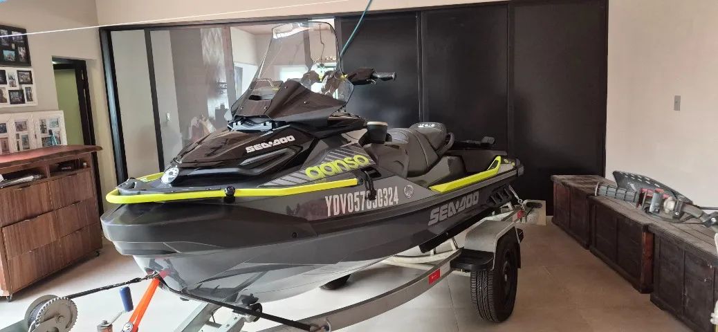 SeaDoo Explorer Pro 230