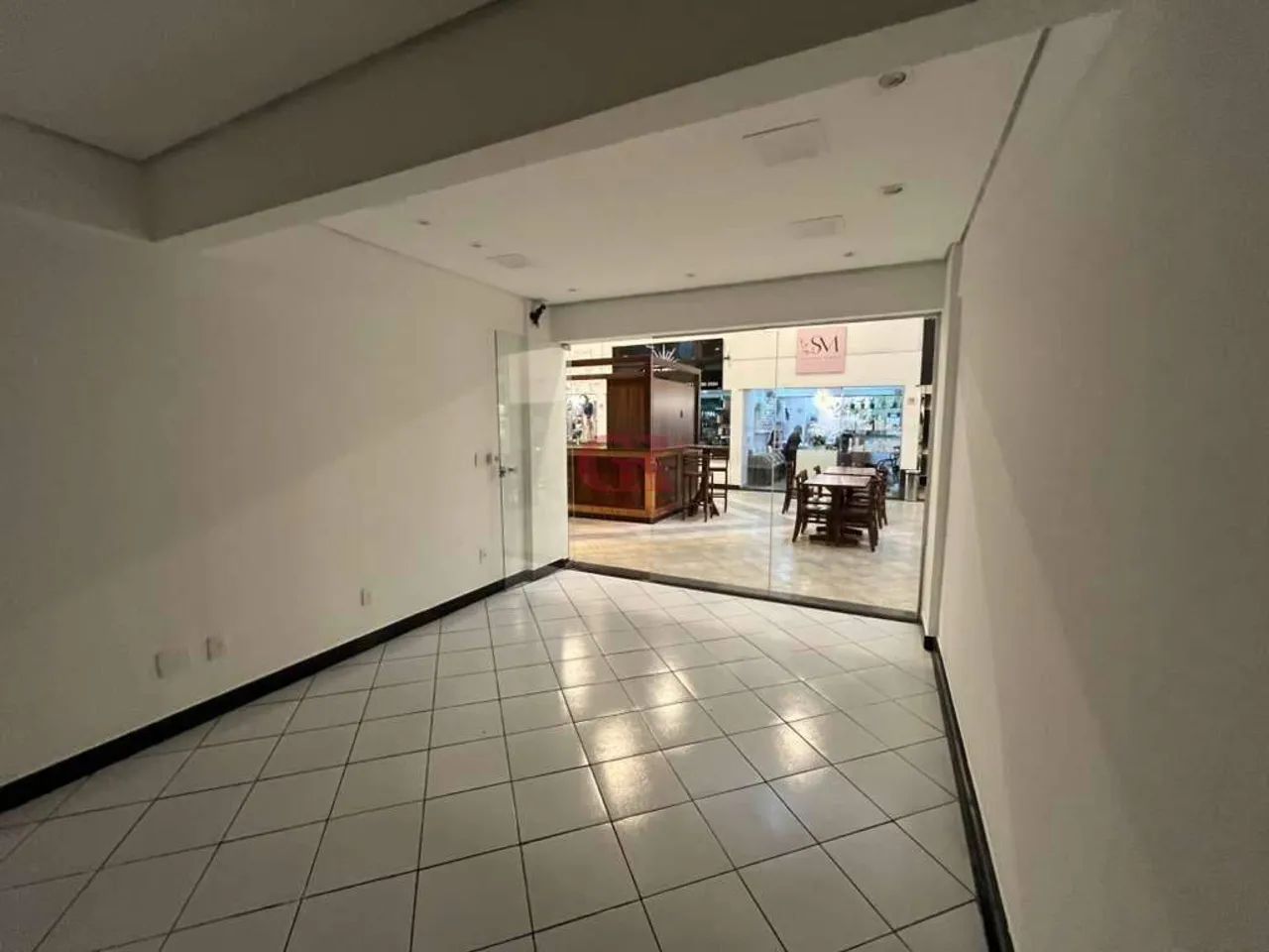 Loja na Avenida Principal do Buritis disponível para aluguel  40m² - Foto 2