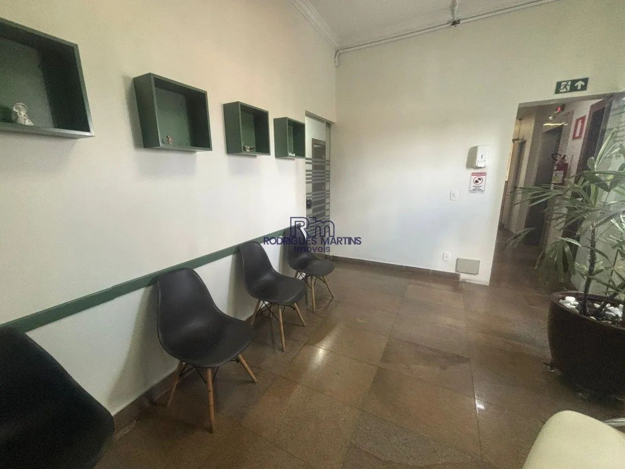 ALUGA-SE SALA COMERCIAL NO SANTO AGOSTINHO. - Foto 3