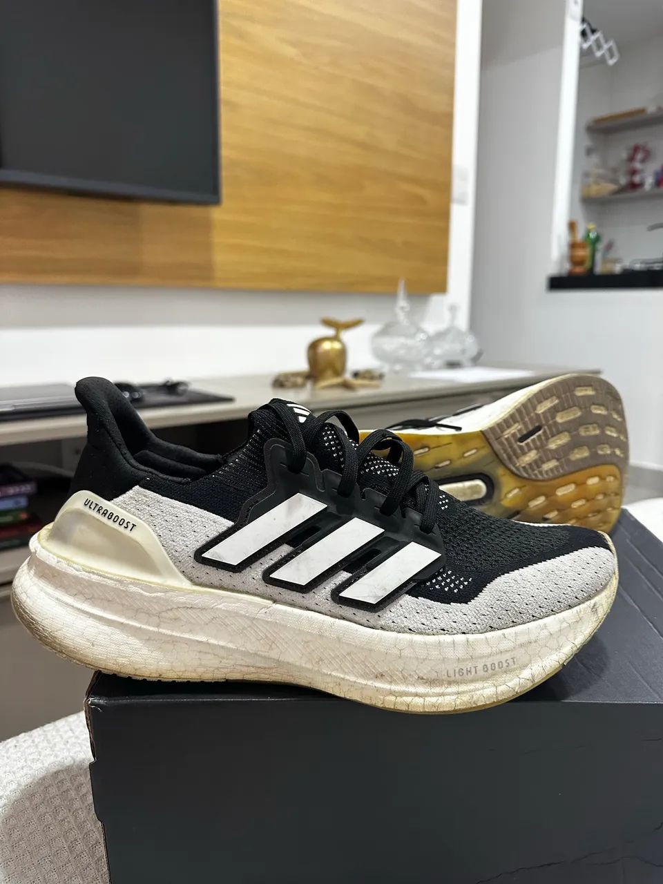 Tênis Adidas Ultraboost 5  - Foto 4