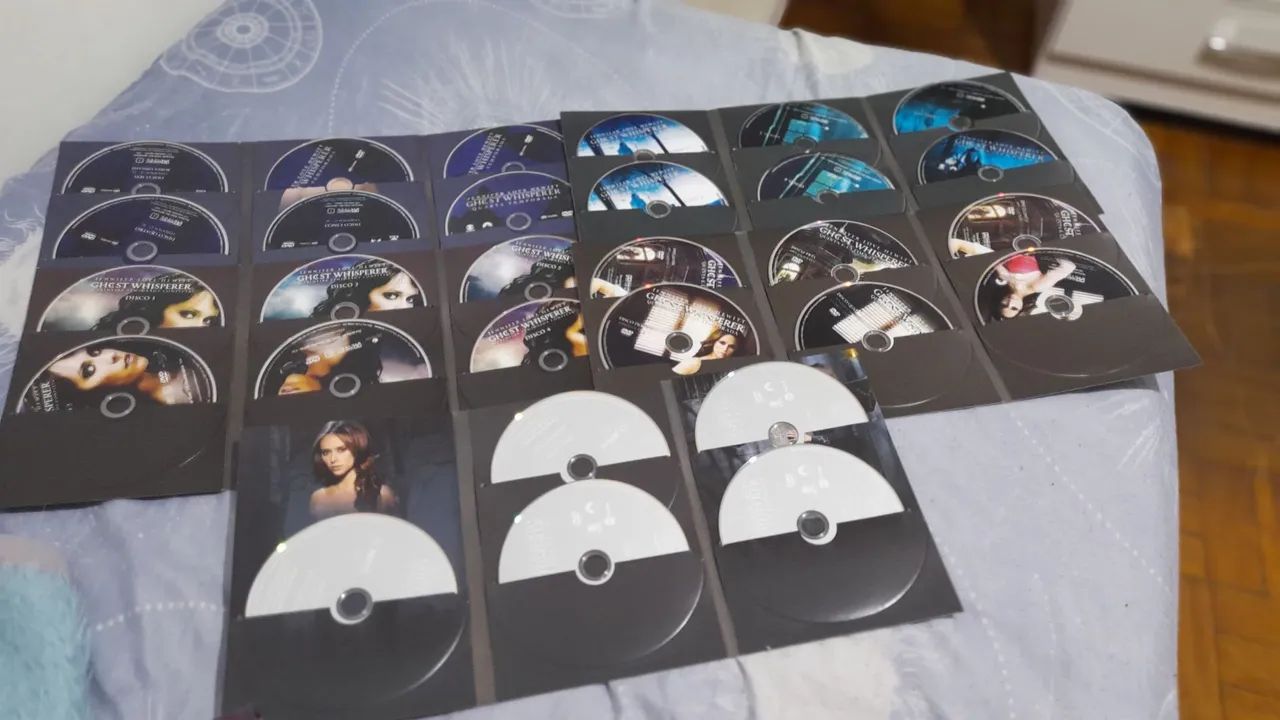 Série Ghost Whisperey - Foto 5