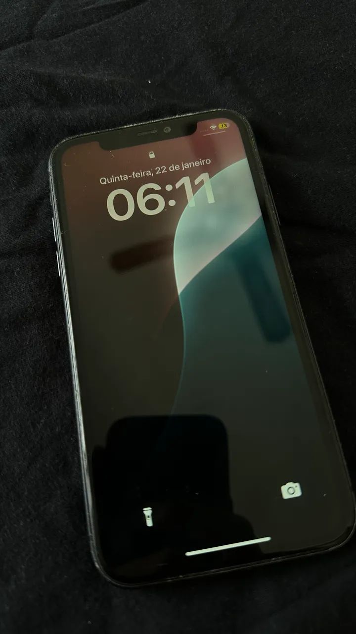 Iphone 11 com traseira quebrada