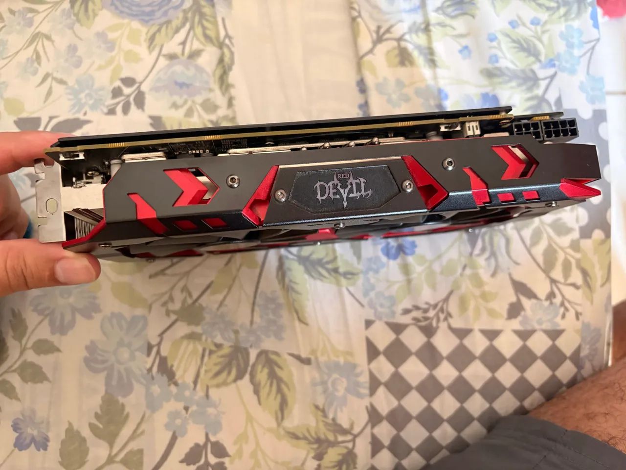 Placa de Video PowerColor Red Devil Radeon RX580 - Foto 4