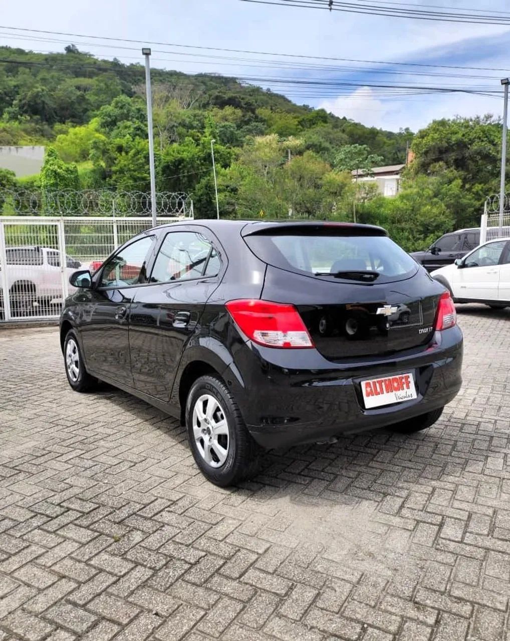 Chevrolet Onix Hatch LT 1.0 12V Flex Mec. 4P 2014 - Foto 3