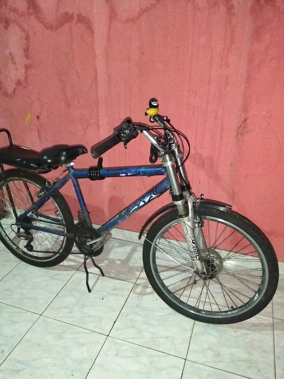 VENDE ESSA BICICLETA EM PERFEITO ESTADO 