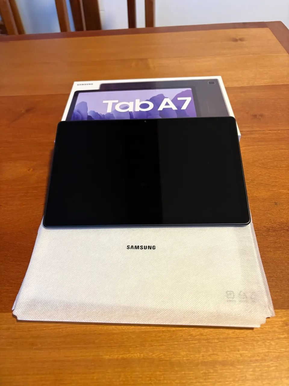 Samsung Galaxy Tab A7 10,4" 64GB 4G + Teclado Bluetooth - Completo com Caixa