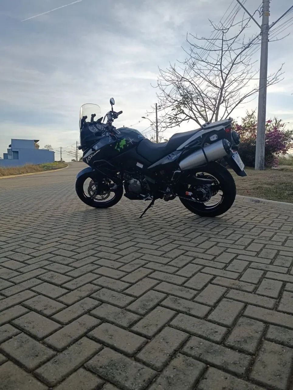 Suzuki V-Strom DL 1000c - Foto 5