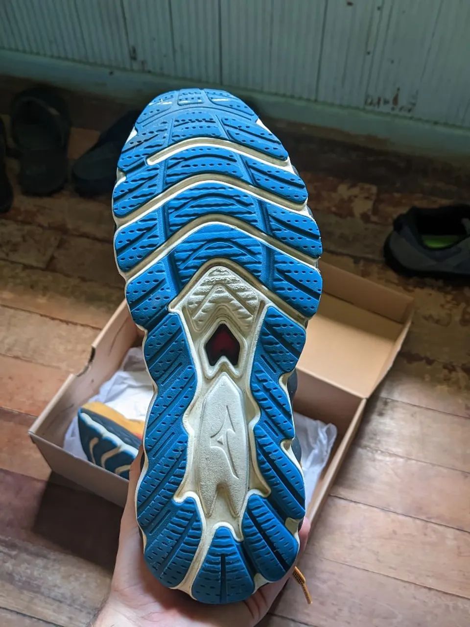 Tênis de corrida Mizuno Wave Sky 7 Laranja No 42 - Semi Novo +