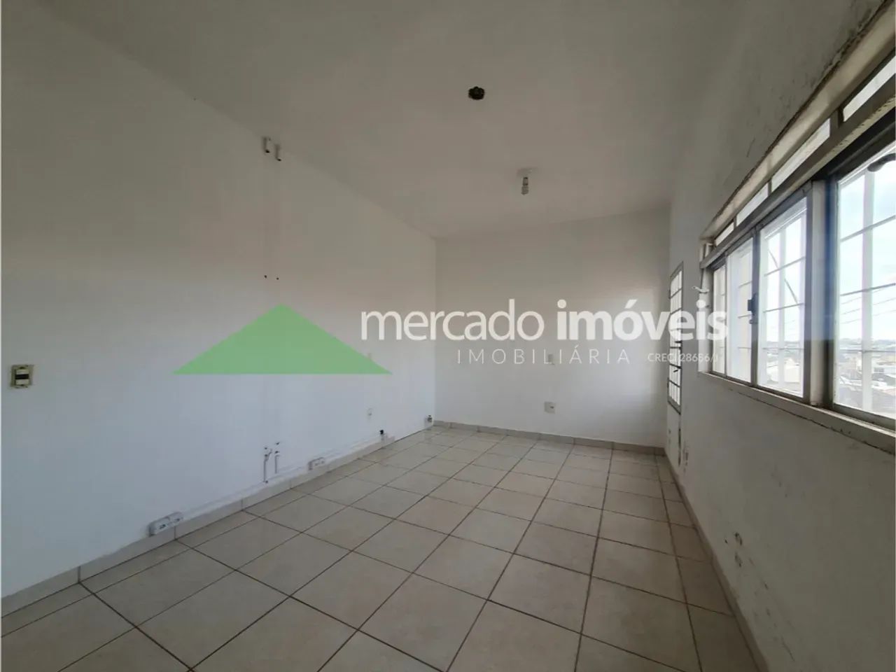 ALUGA - SE SALA COMERCIAL NA CIDADE NOVA - Foto 2
