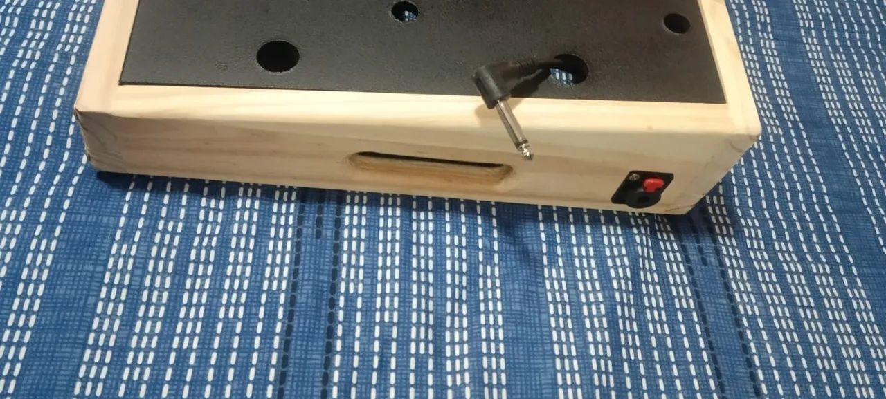 Pedalboard 60x30x10 handmade  - Foto 3