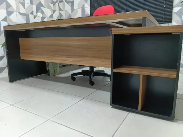 Mesa Executiva de Escritório - Foto 2