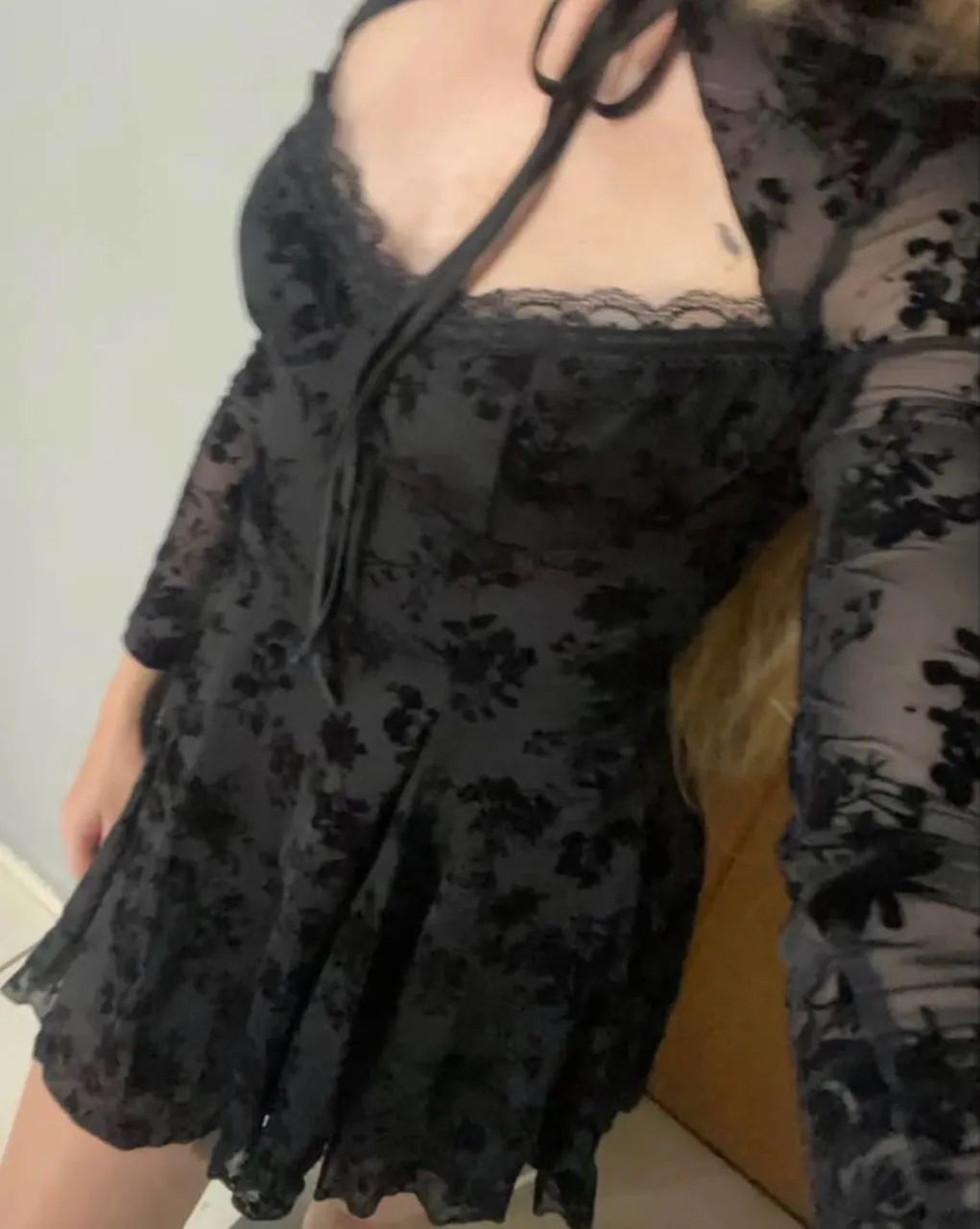 Vestido veludo preto P - Foto 5