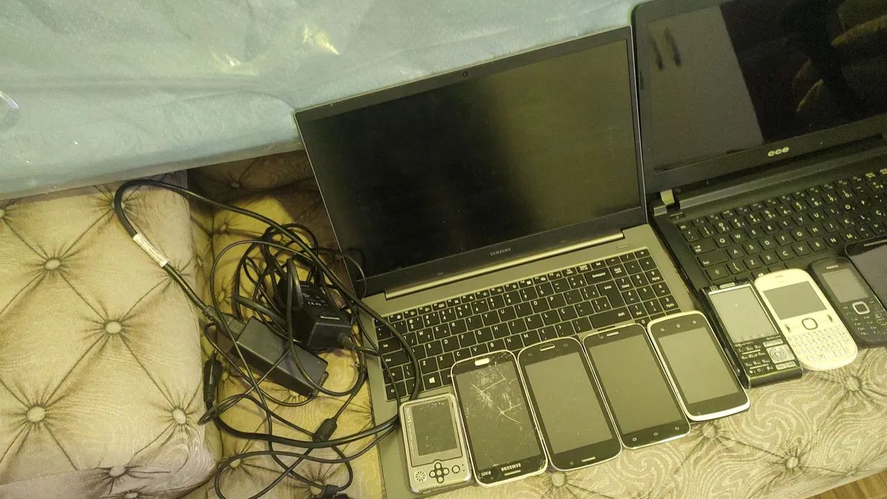 Notebooks & Celulares Antigos - Foto 2