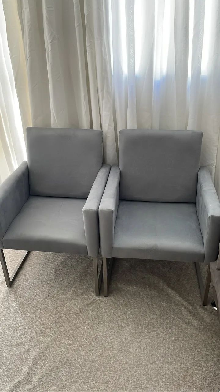 POLTRONAS NOVAS 400 duas - Foto 5
