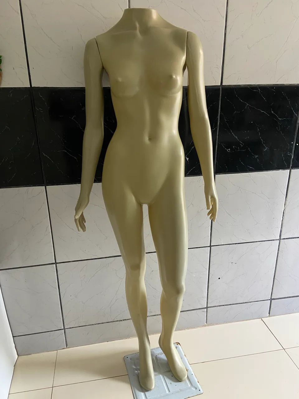 Manequim feminina  - Foto 2