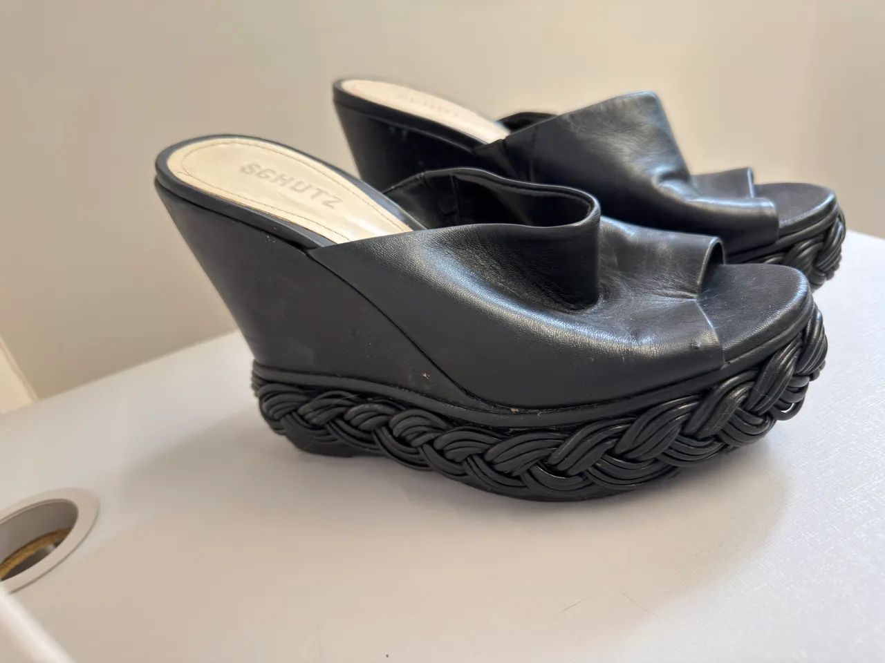 Sandálias e bolsas Arezzo, schutz e carmem  - Foto 2