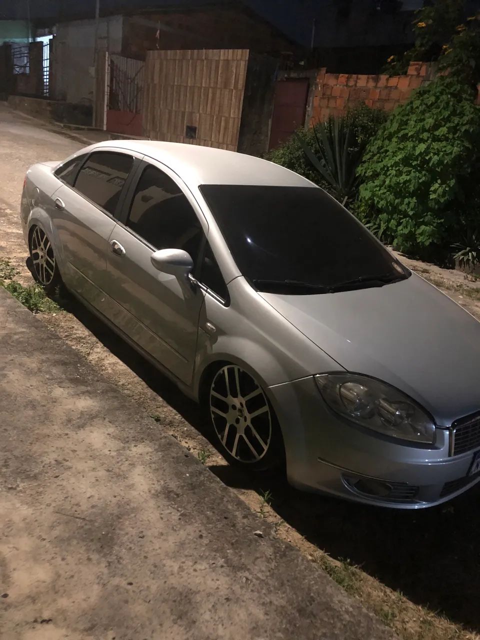 Fiat Linea Essence Dualogic 1.8 Flex 16V 4P 2012 - Foto 5