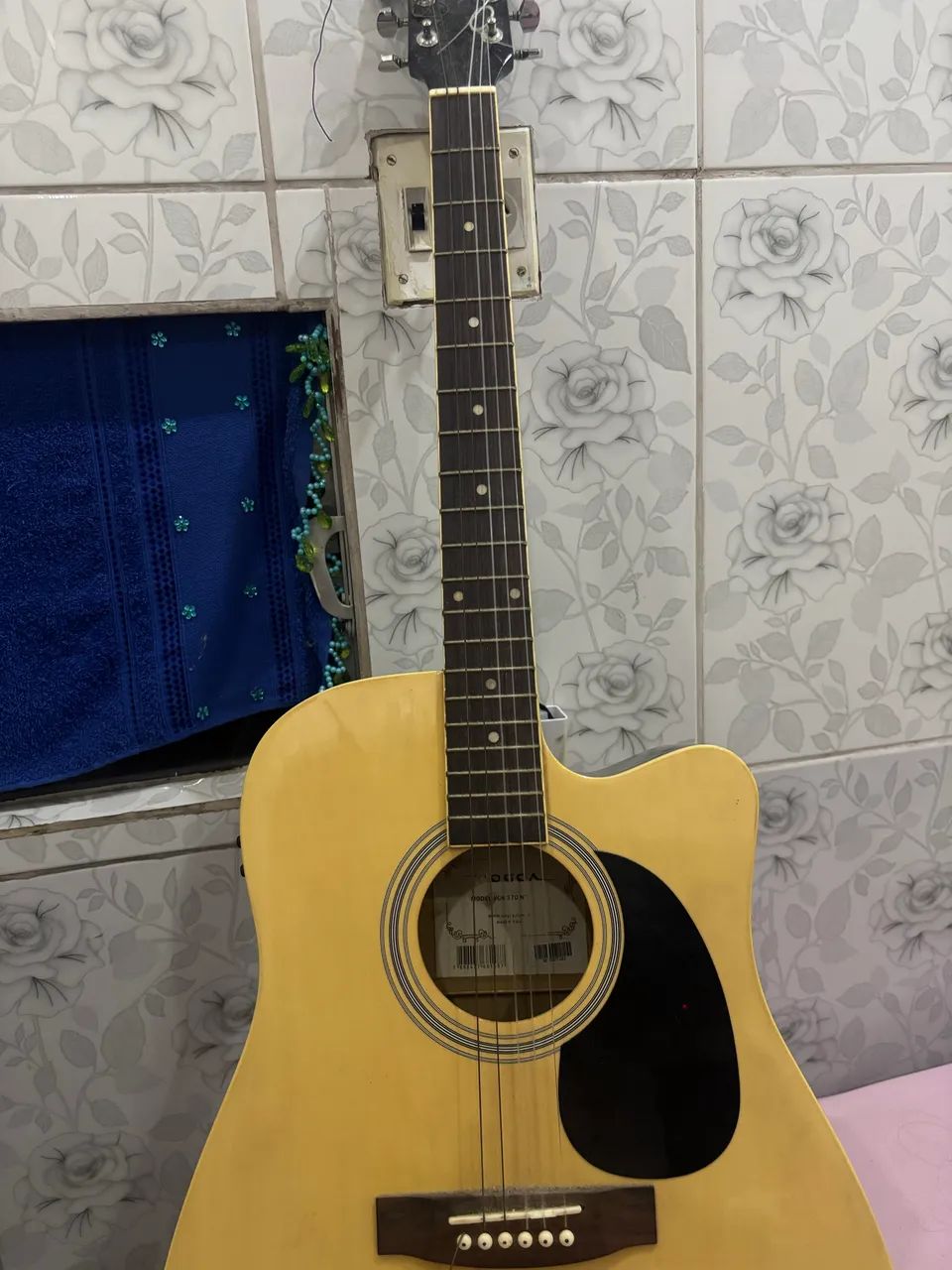 Violão elétrico 